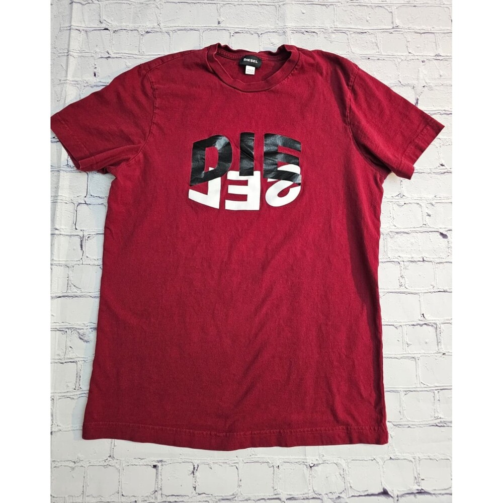 Diesel Men’s Red‎ Graphic Logo T-Shirt Size S Short Sleeve Cotton Pre-Owned Flaw